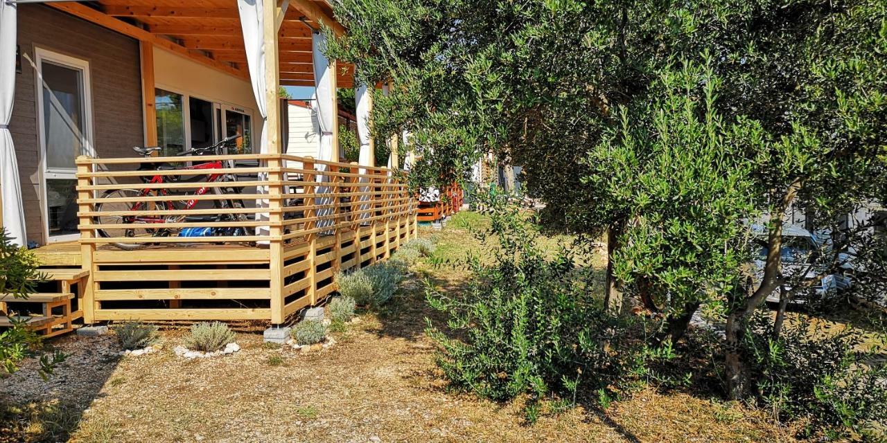 Adrijela Mobile Home Єзера Екстер'єр фото
